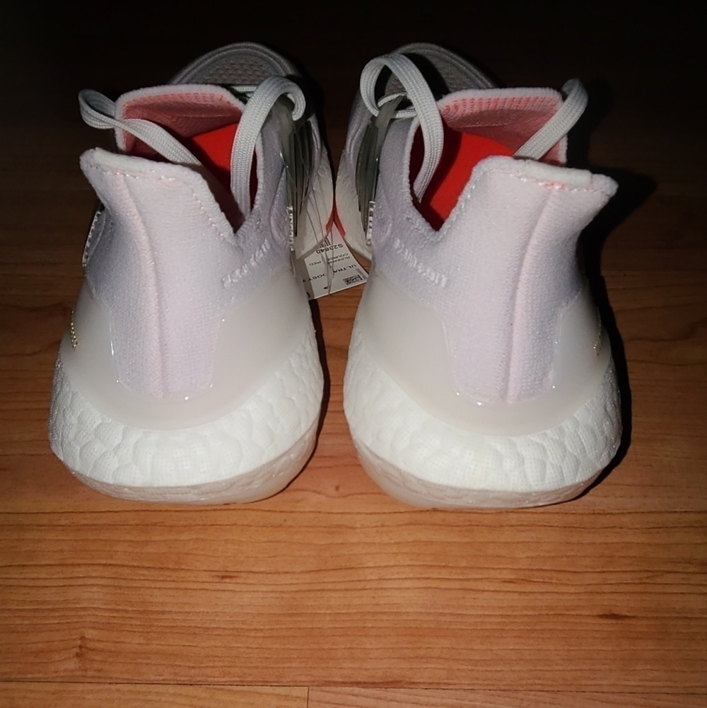 Adidas Ultraboost 21 'Tokyo' Women's Size 5.5 - Picture 3 of 5